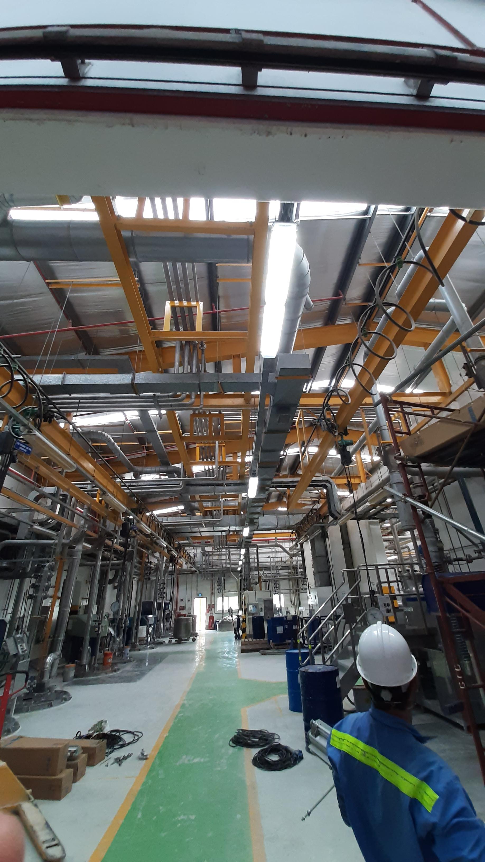 Đèn chống cháy nổ Eaton 4